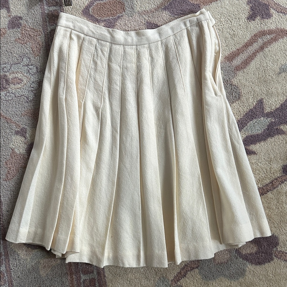 Elegant Cream Pleated Skirt